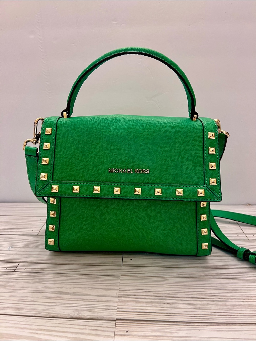 NWT Michael Kris Dillion Studde Palm Green Saffiano Leather